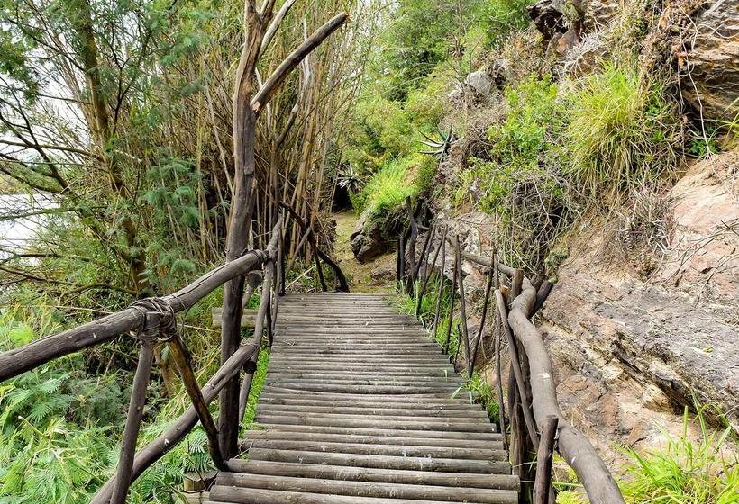 Stonehill River Lodge