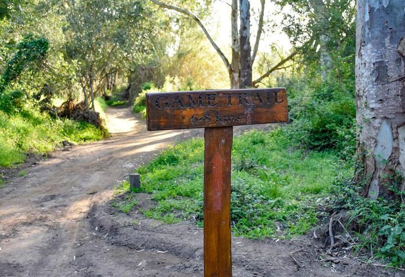 Stonehill River Lodge