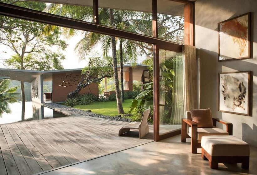 Umah Tampih Luxury Private Villa Chse Certified