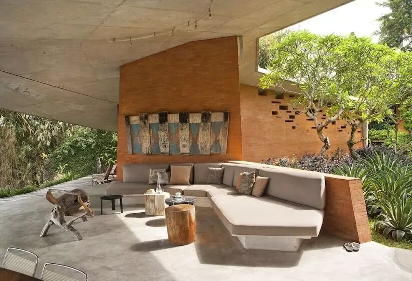 Umah Tampih Luxury Private Villa Chse Certified