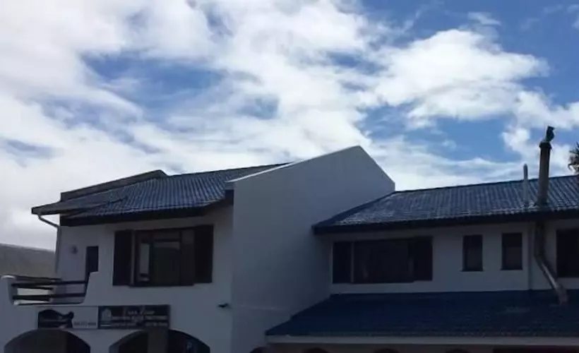 Общежитие Backpacker Apartments