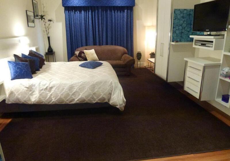 مبيت وإفطار The Retreat At Froog Moore Park