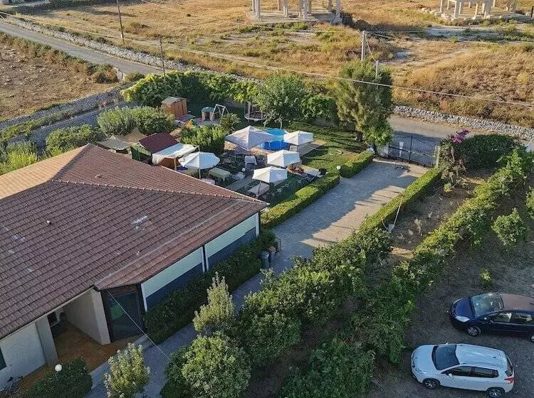 تختخواب و صبحانه Villa Rosa