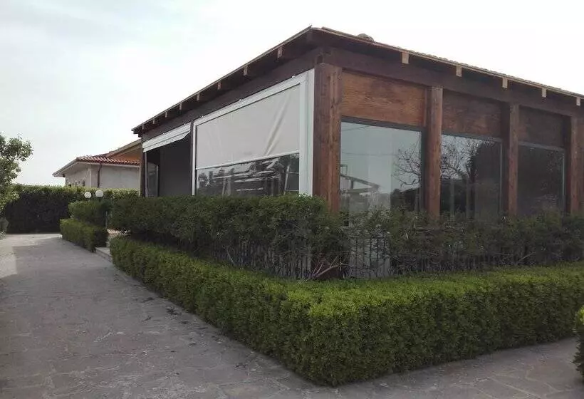 تختخواب و صبحانه Villa Rosa