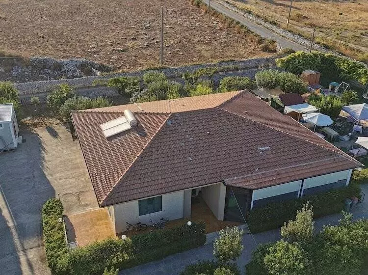 تختخواب و صبحانه Villa Rosa