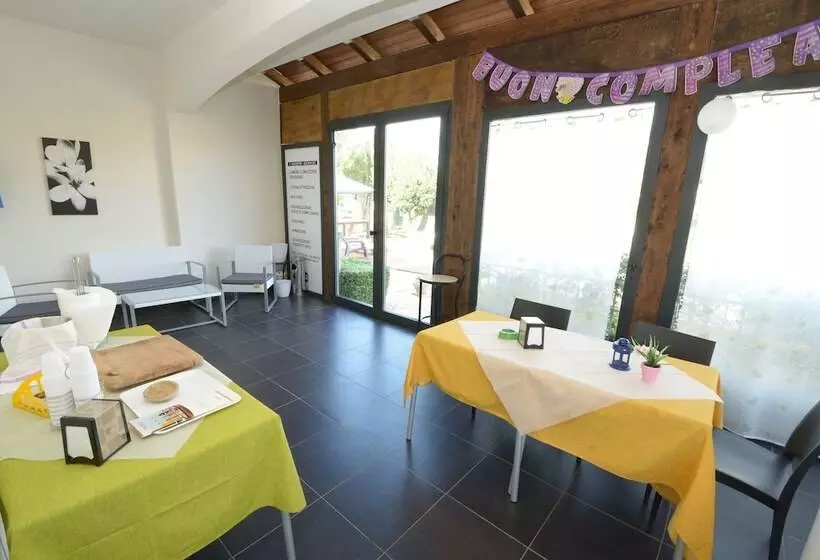 تختخواب و صبحانه Villa Rosa