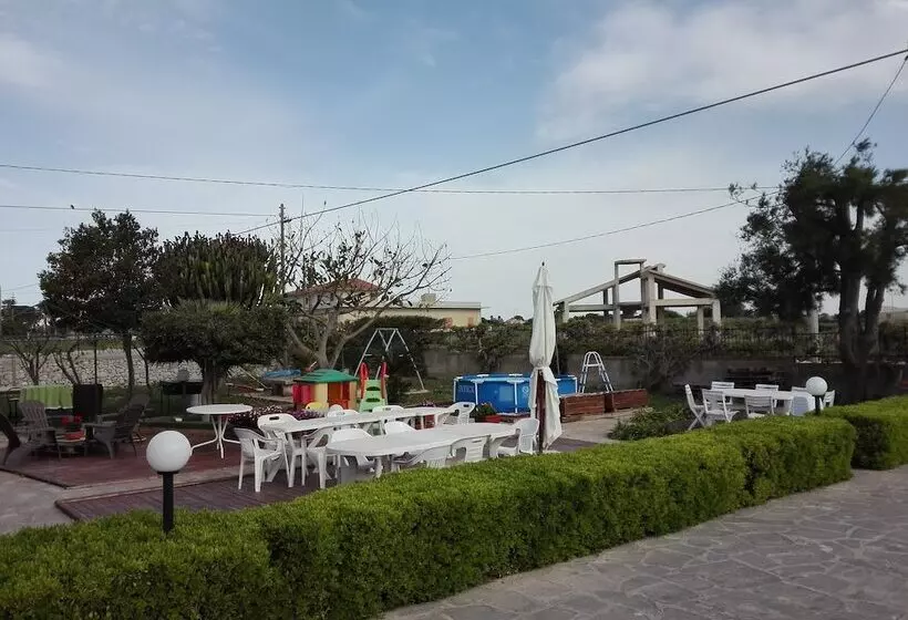 تختخواب و صبحانه Villa Rosa