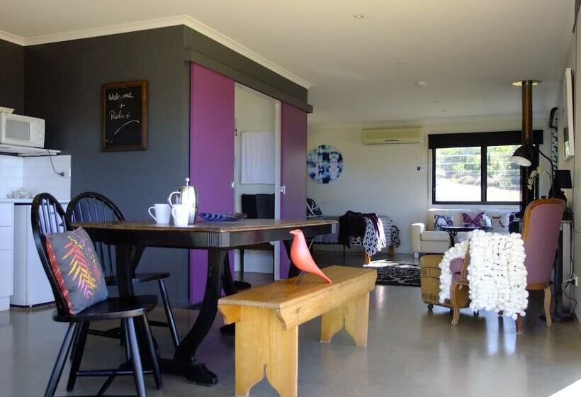 Deshons Country Retreat