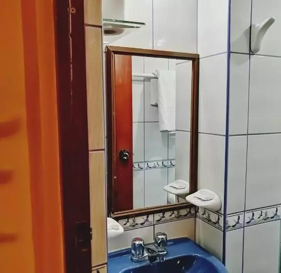 مسافرخانه Conquista Cusco