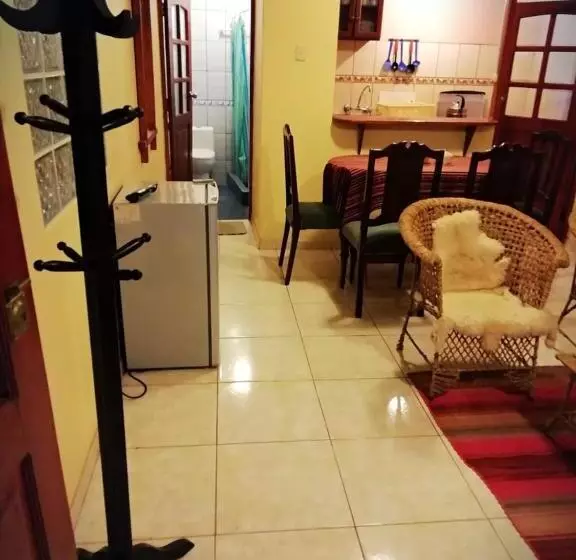 مسافرخانه Conquista Cusco