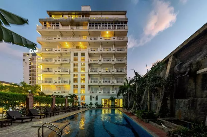 Hotel Aristocrat Residence &