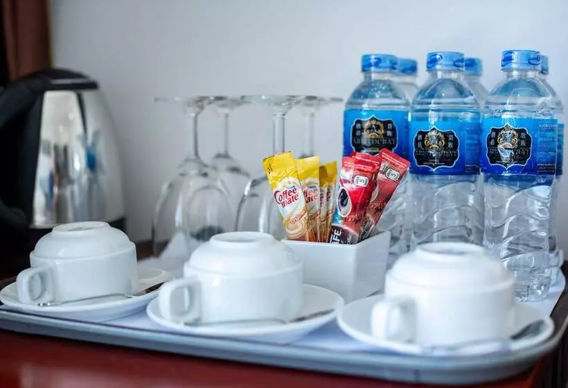 Hotel Aristocrat Residence &