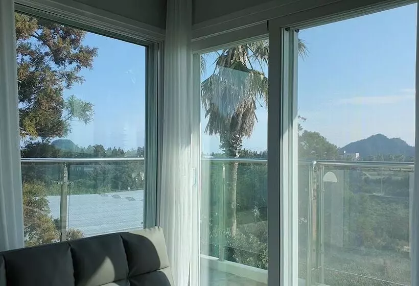 בית מלון כפרי Beewool Chaewool