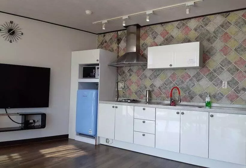 בית מלון כפרי Beewool Chaewool