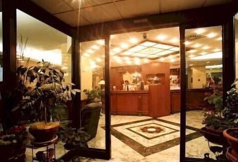 ホテル Cinzia Ristorante Christian E Manuel