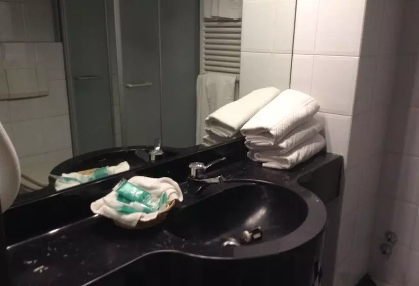 ホテル Cinzia Ristorante Christian E Manuel