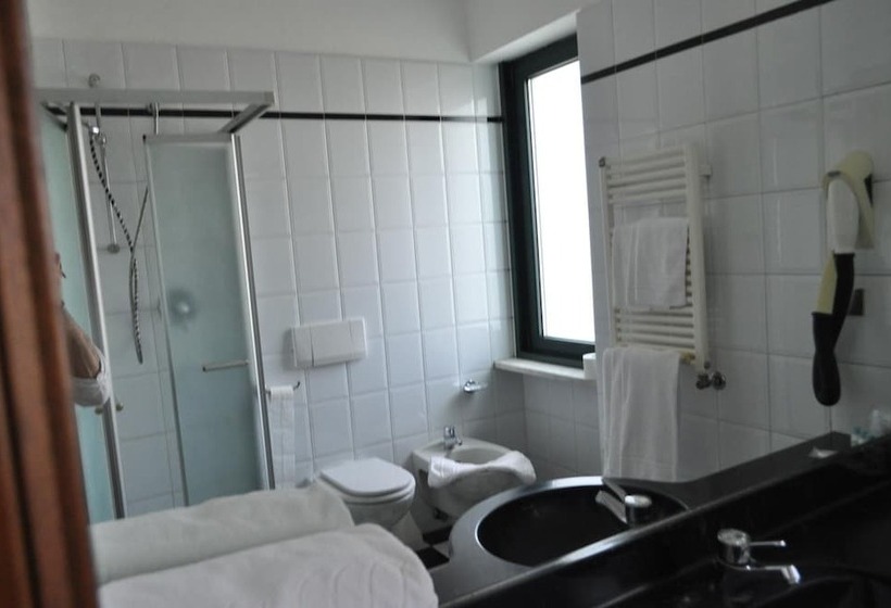 ホテル Cinzia Ristorante Christian E Manuel