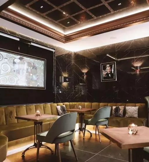 Hotel Diamond Suites By Reykjavik Keflavik Airport