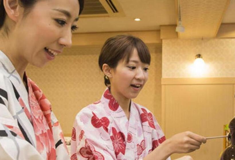 호텔 Kyukamura Nyutoonsenkyo