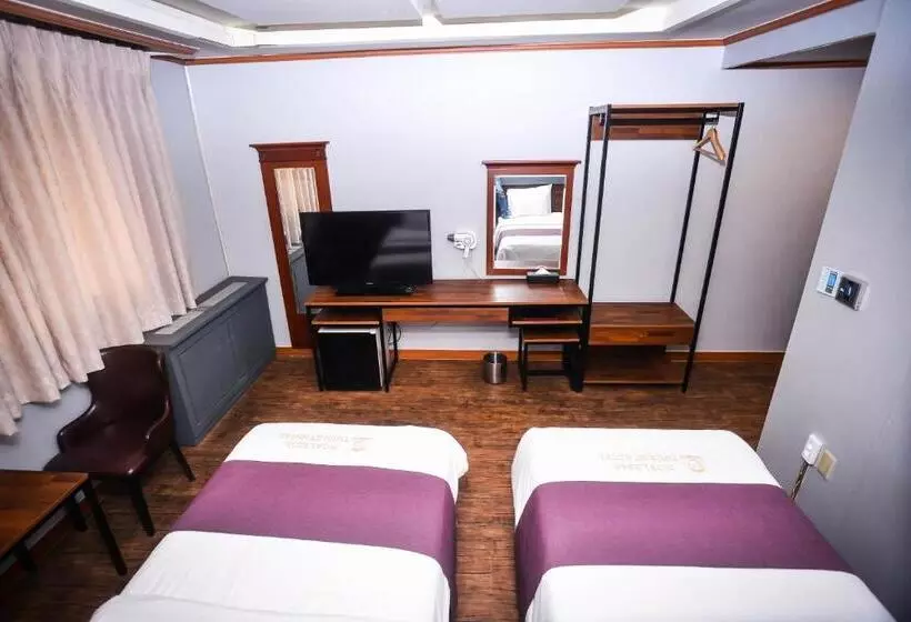 בית מלון כפרי Noblesse Tourist