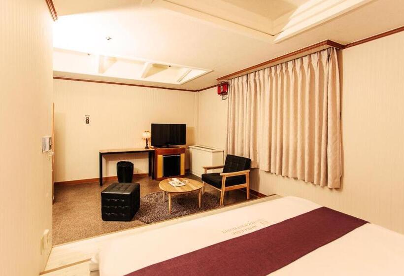 Hotel Noblesse Tourist