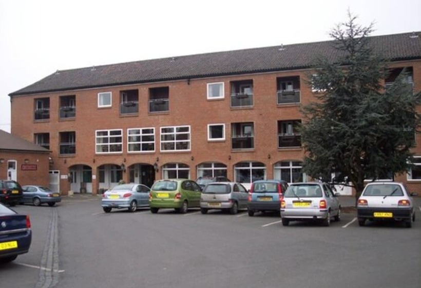 Hotel Oliver Cromwell