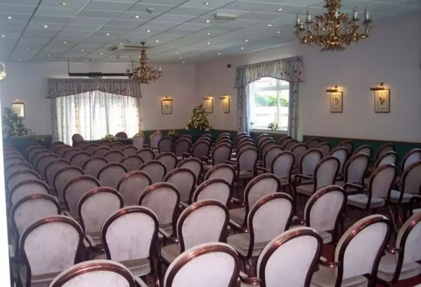 Hotel Oliver Cromwell