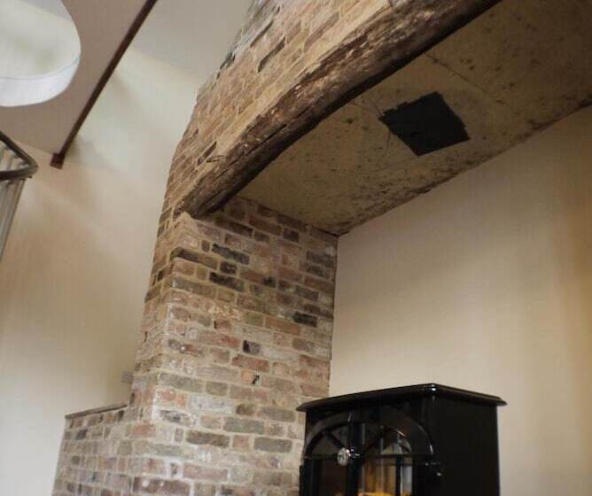 Hotel Oliver Cromwell