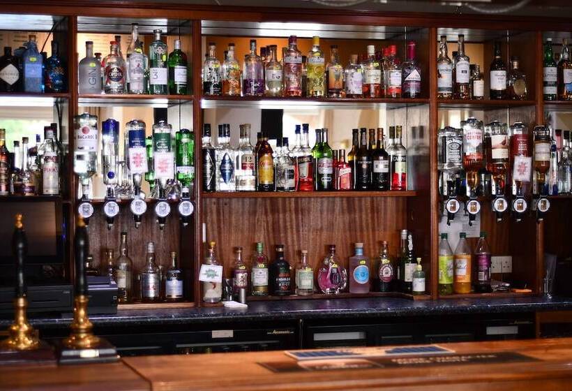 Hotel Oliver Cromwell