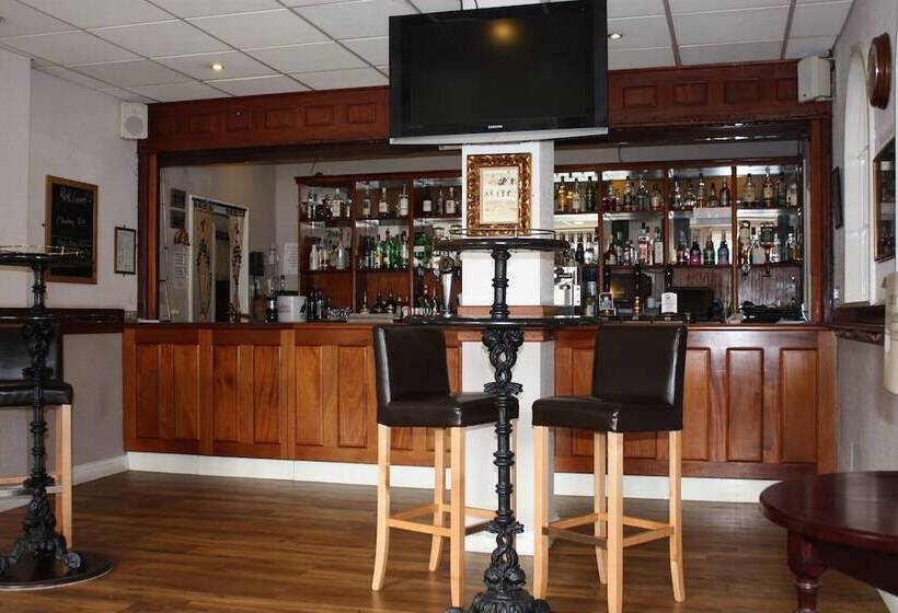 Hotel Oliver Cromwell