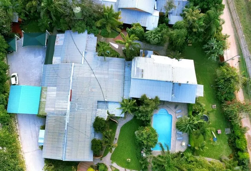 هتل Palmwood Lodge