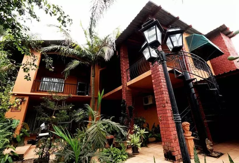 هتل Palmwood Lodge