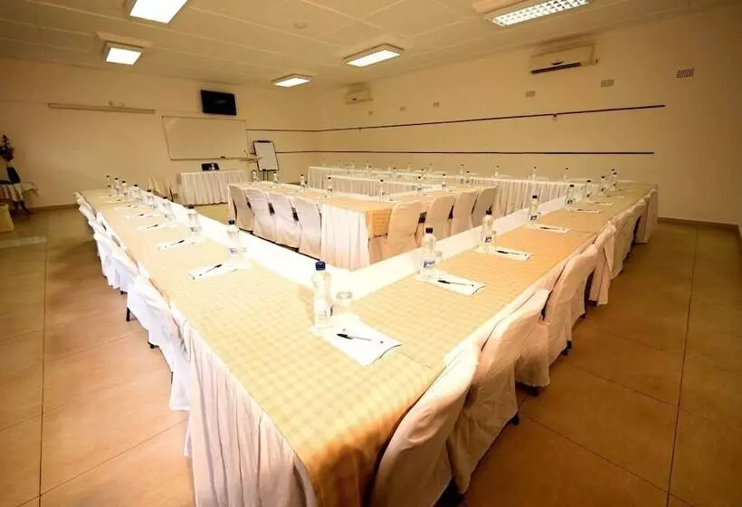هتل Palmwood Lodge