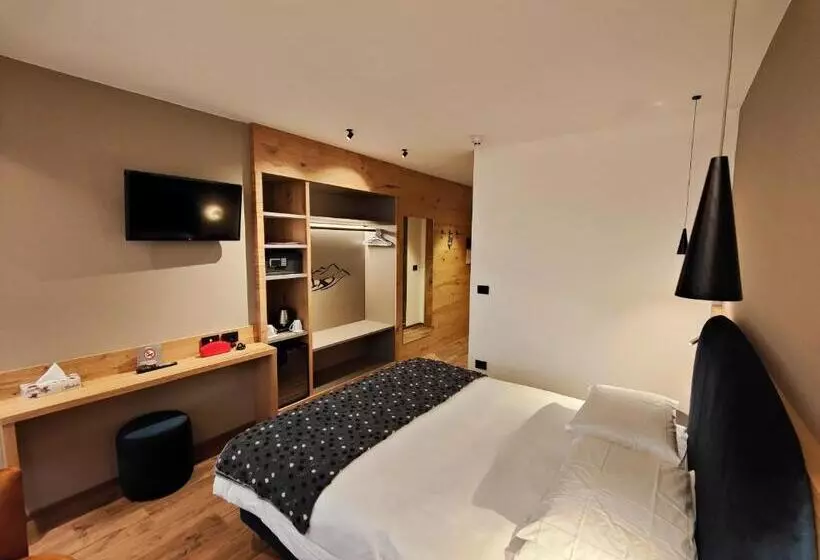 ホテル Vallee Blanche Courmayeur