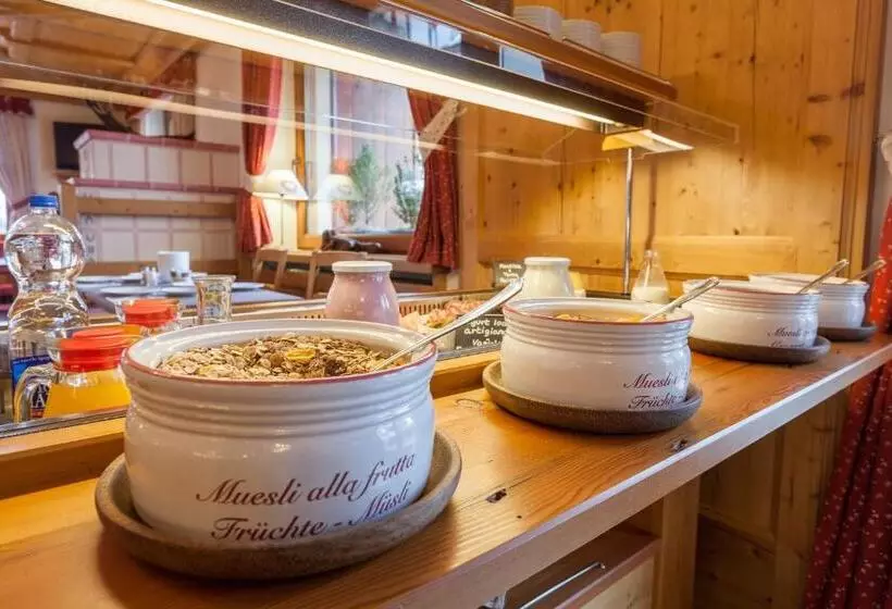 ホテル Vallee Blanche Courmayeur