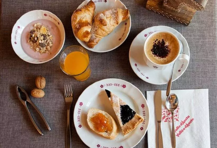 ホテル Vallee Blanche Courmayeur