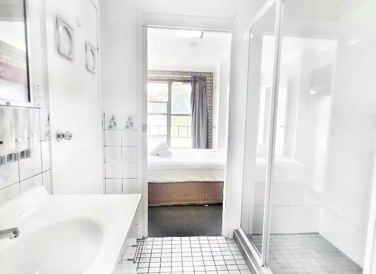 مُتل Raceview Motor Inn