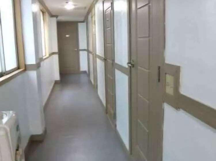 New Busan Jang Motel