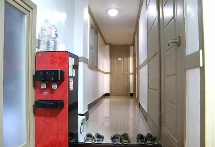 New Busan Jang Motel
