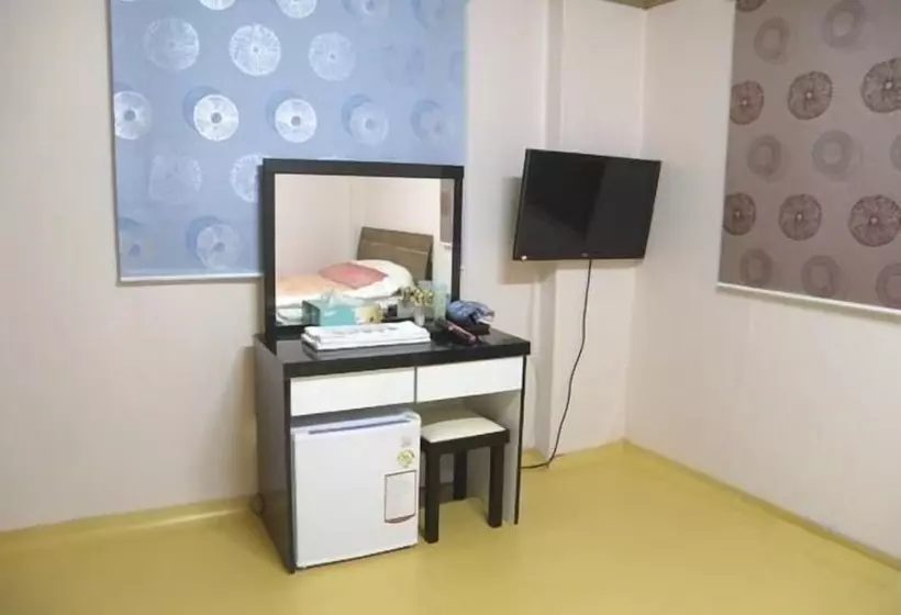 New Busan Jang Motel