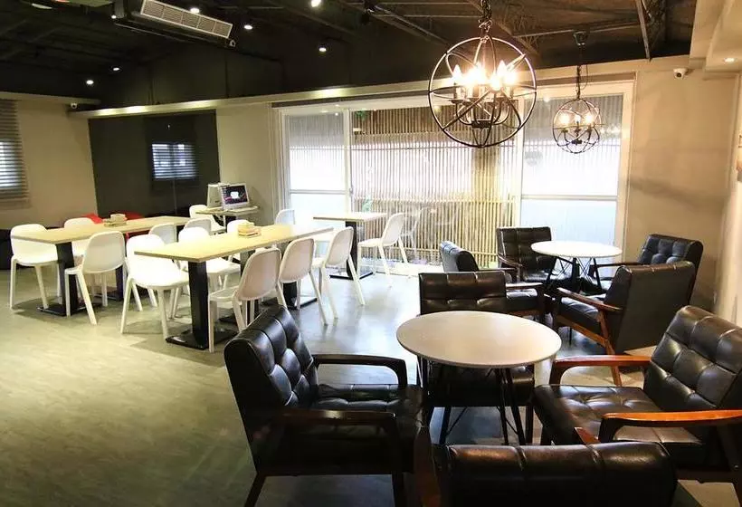 Next Taipei Hostelximending