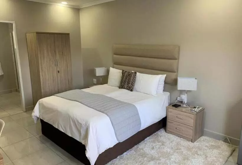 بنسيون Fin And Feather Guest Lodge