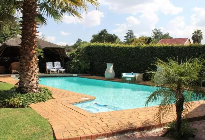 بنسيون Fin And Feather Guest Lodge