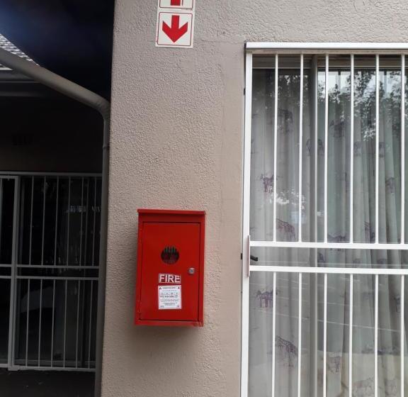 بنسيون Fin And Feather Guest Lodge