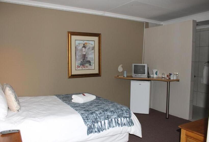 بنسيون Fin And Feather Guest Lodge