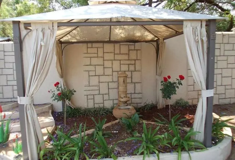 Пансион Homestay Travel Guest House