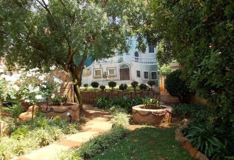 Пансион Homestay Travel Guest House