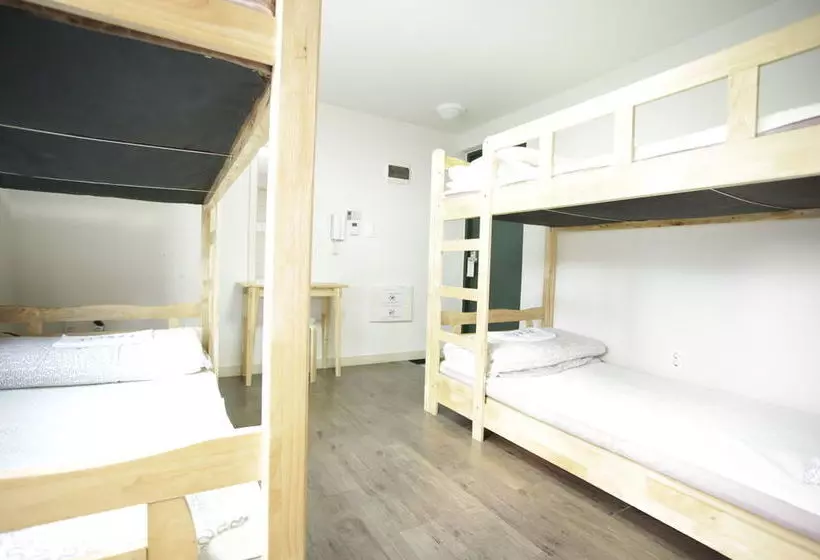 ペンション Hongdae Pencil Guesthouse