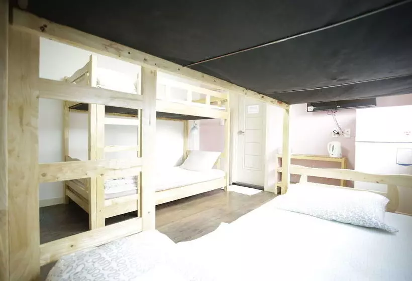 ペンション Hongdae Pencil Guesthouse