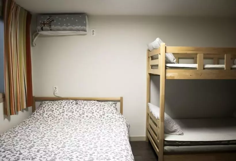 ペンション Hongdae Pencil Guesthouse